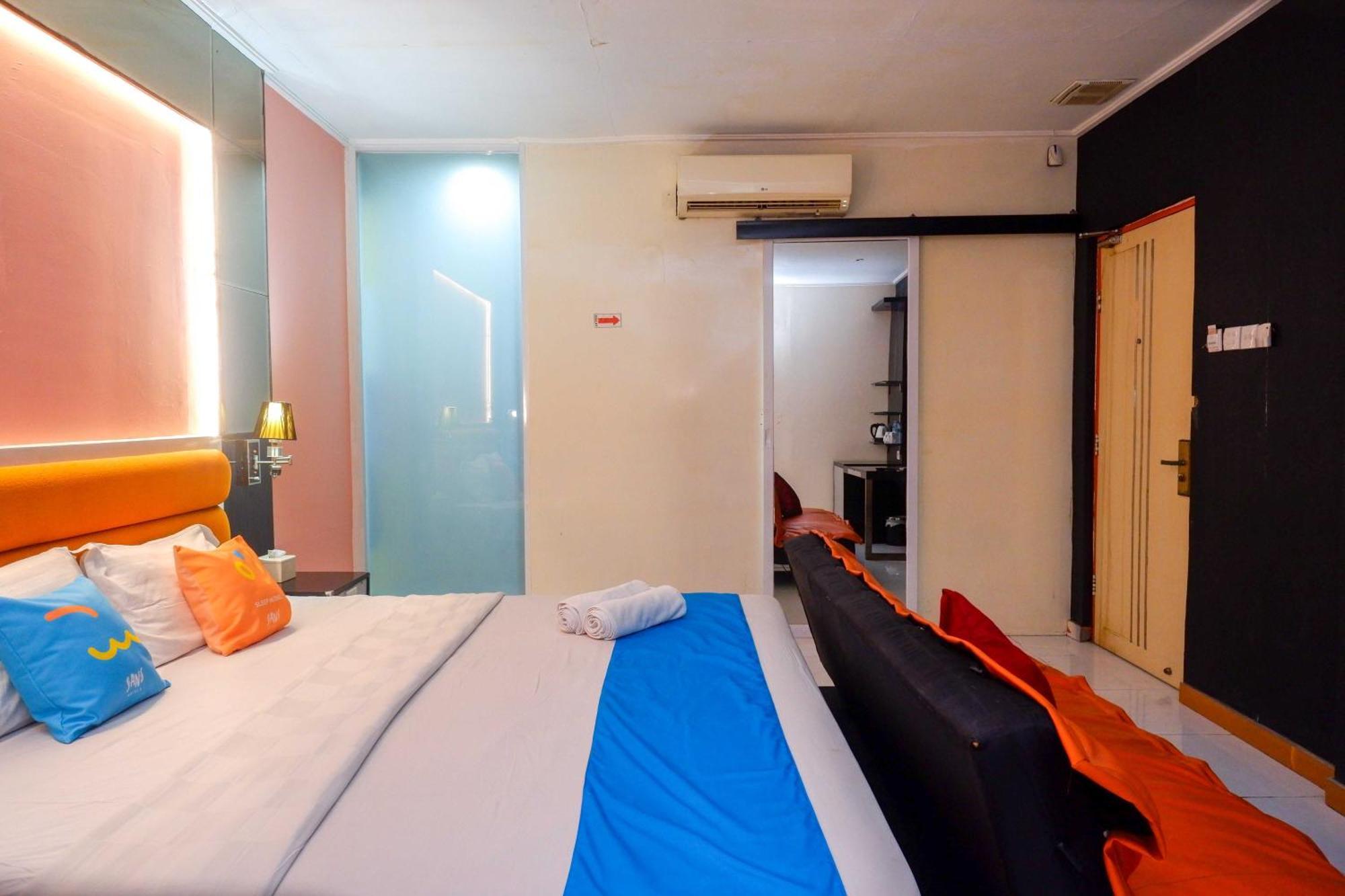 Sans Hotel International Surabaya Gubeng Dış mekan fotoğraf