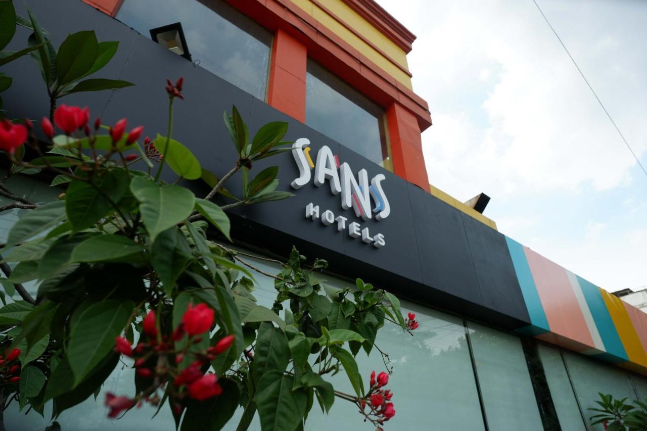 Sans Hotel International Surabaya Gubeng Dış mekan fotoğraf