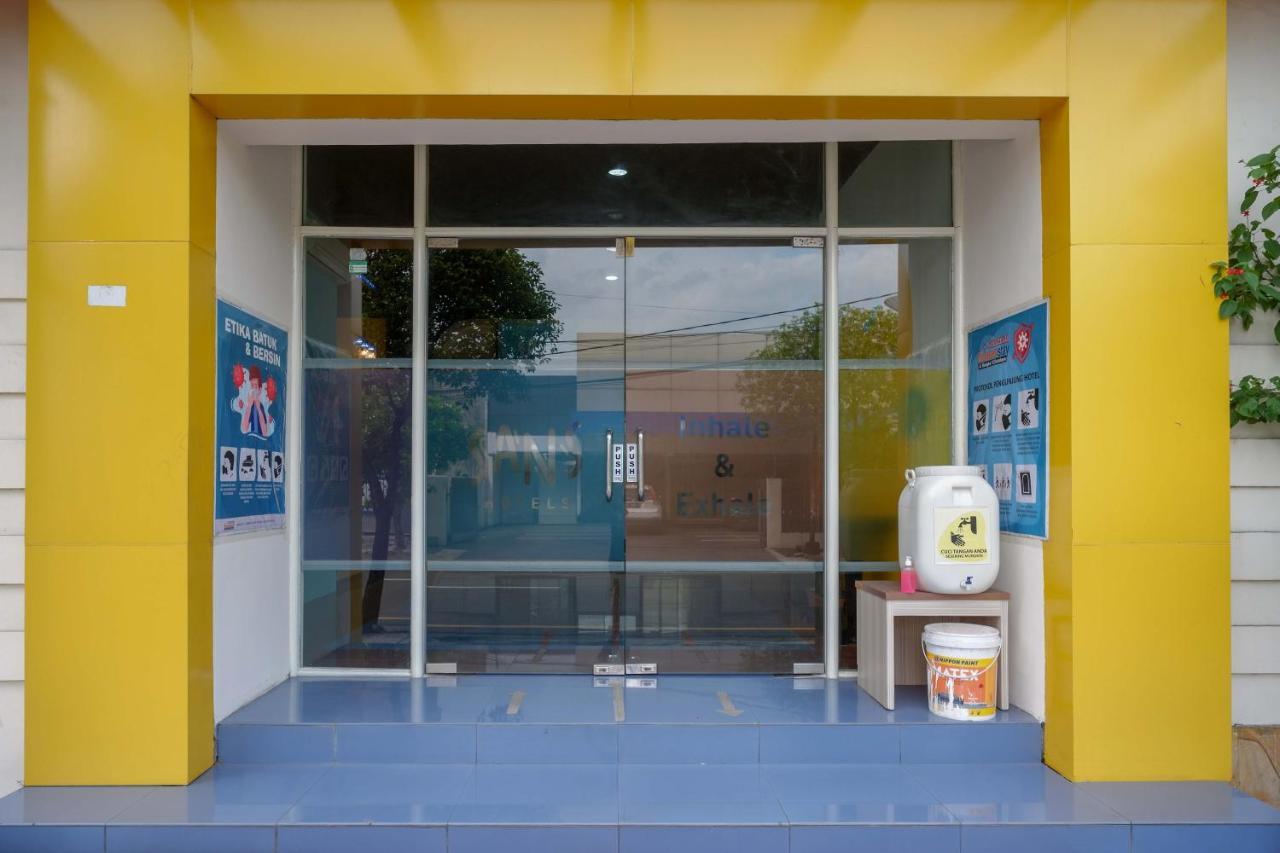 Sans Hotel International Surabaya Gubeng Dış mekan fotoğraf